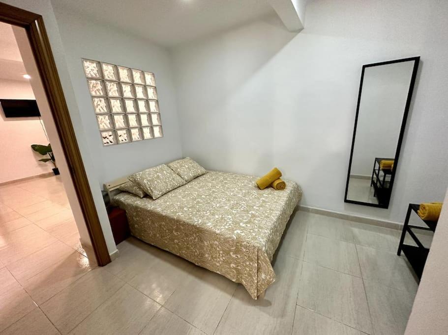 Little Horse Apartments 2 Tarragona Ngoại thất bức ảnh